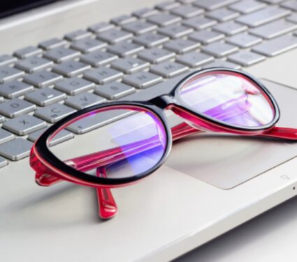 Blue-light-lenses-.jpg