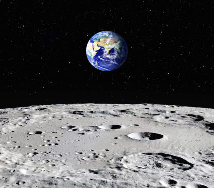 The,Earth,As,Seen,From,The,Surface,Of,The,Moon