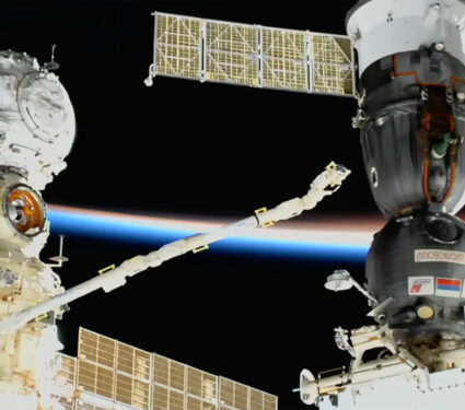 2023/09/soyuz_ms-24_iss_docking_NASA_1medium.jpg
