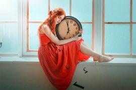 2023/10/time-flies_moves-faster_as-we-age_1m.jpg