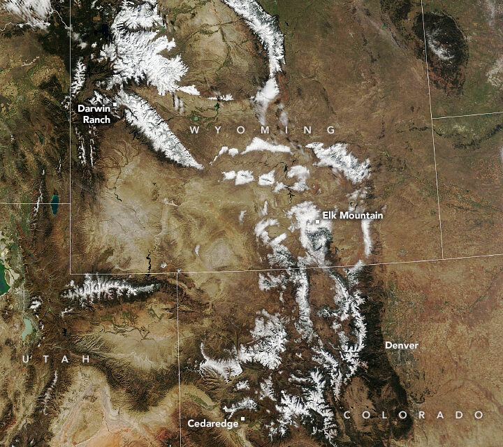 Snow season arrives in the Rocky Mountains