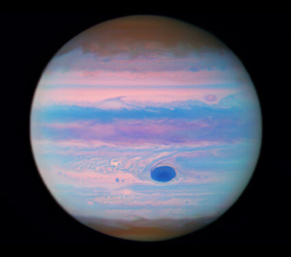 jupiter_ultraviolet_hubble_3medium.jpg