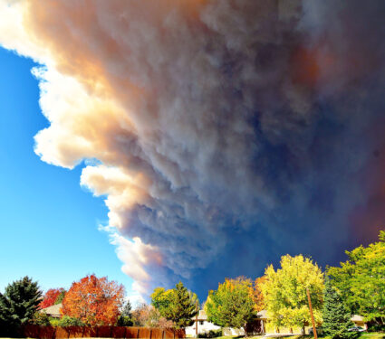 Smoke,From,The,Cameron,Peak,Fire,In,Northern,Colorado,Rolling