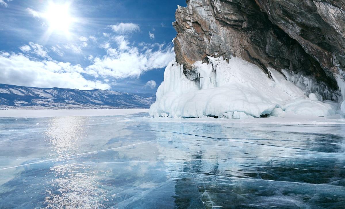 Arctic lakes produce less methane than previously thought