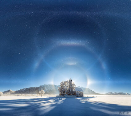 2023/12/ice-halo_Bastian-Werner_NASA_1medium.jpg