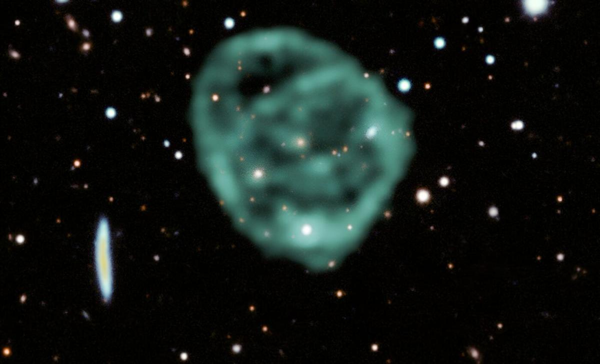 Space mysteries: Odd radio circles may be formed by galactic winds 