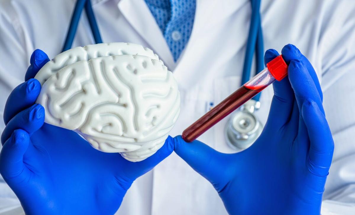 Blood biomarkers predict dementia onset 15 years in advance