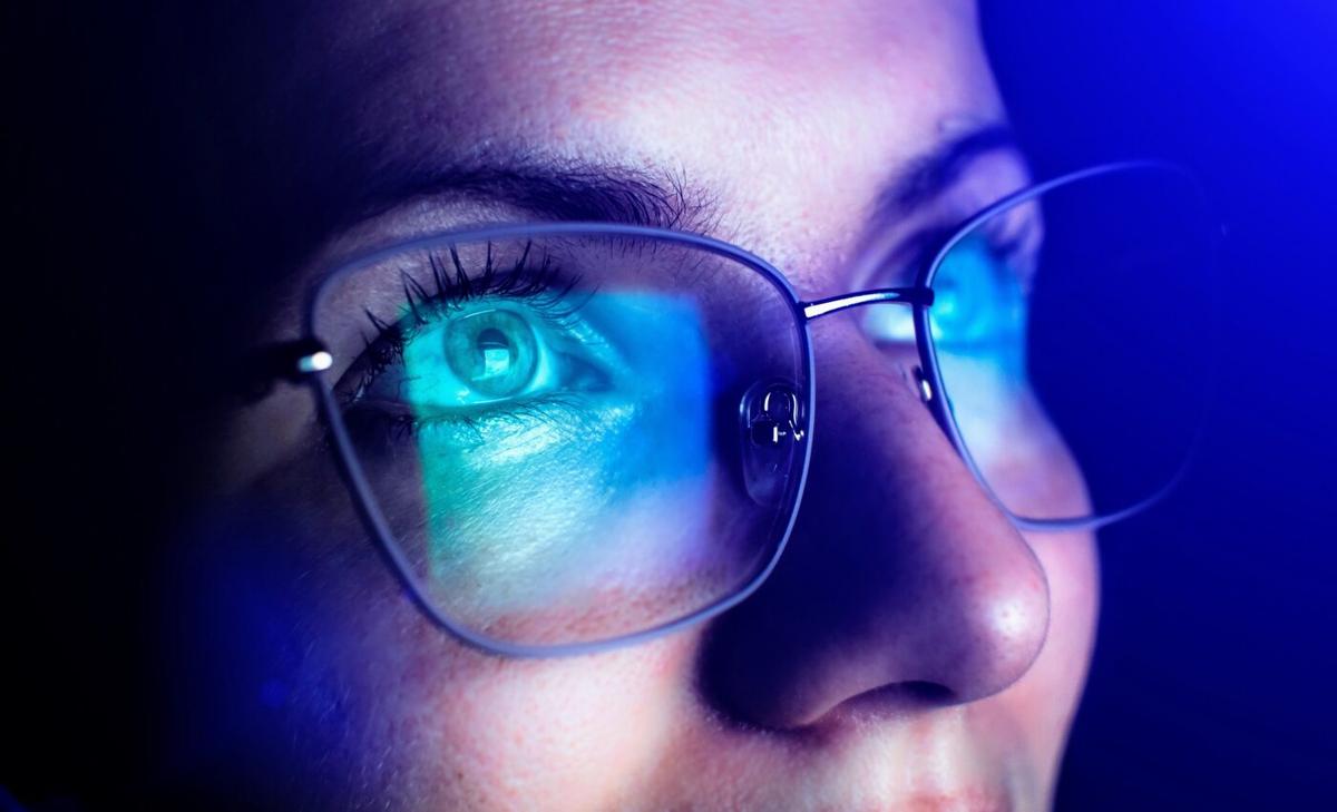 Long-term effects of artificial blue light remain unknown