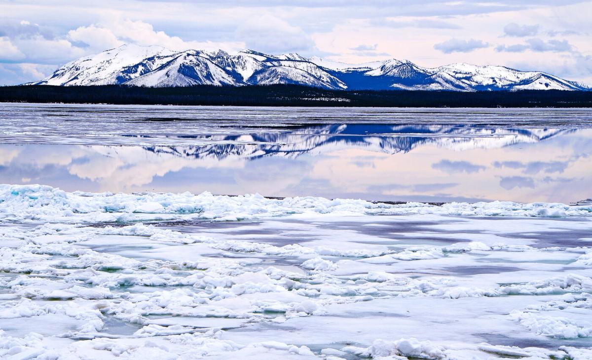 Yellowstone lake maintains ice cover despite warming climate