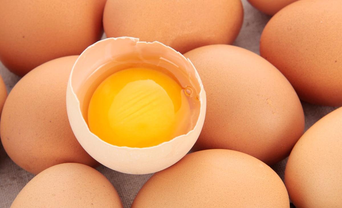 Why do egg cells have a 'swirl' pattern?