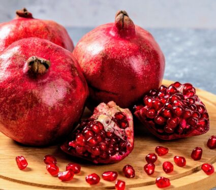 2024/05/Alzheimers-pomegranates.jpg
