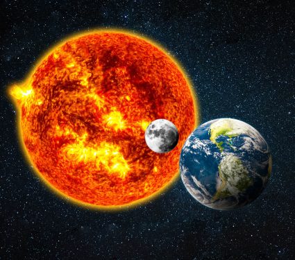 Real,Image,Earth,And,Moon,On,The,Sun,Phases,Of