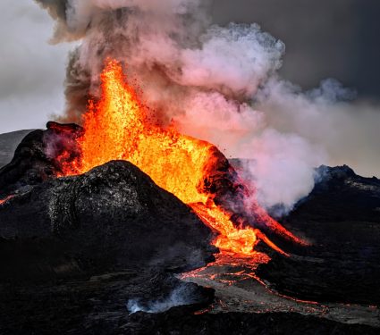 2024/08/Volcanic-magma.jpg