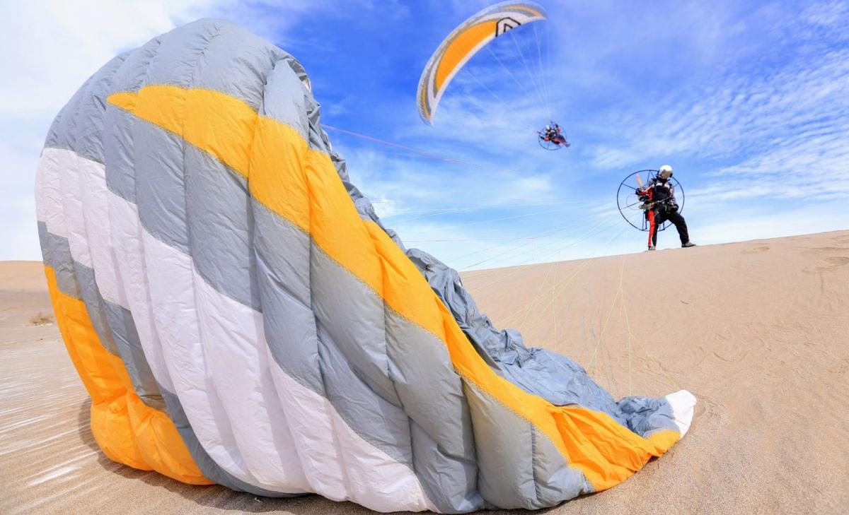 Extreme botany: How paramotoring assists in plant conservation
