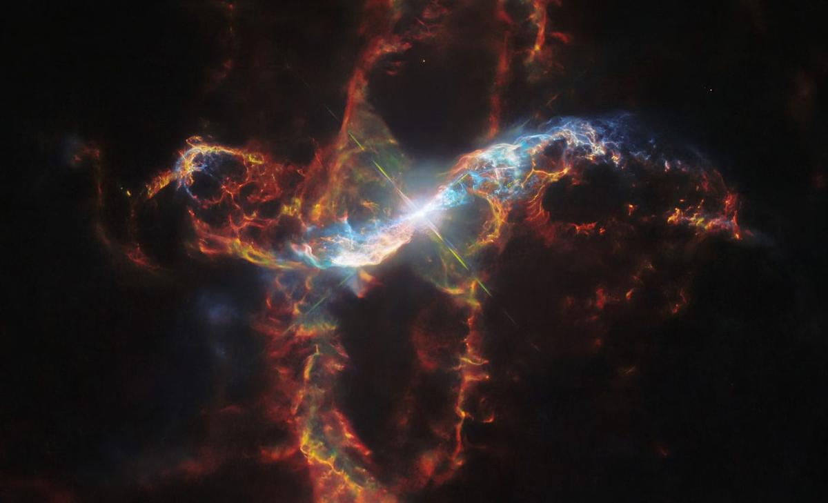 Stellar volcano: Hubble captures the explosive dance of two stars