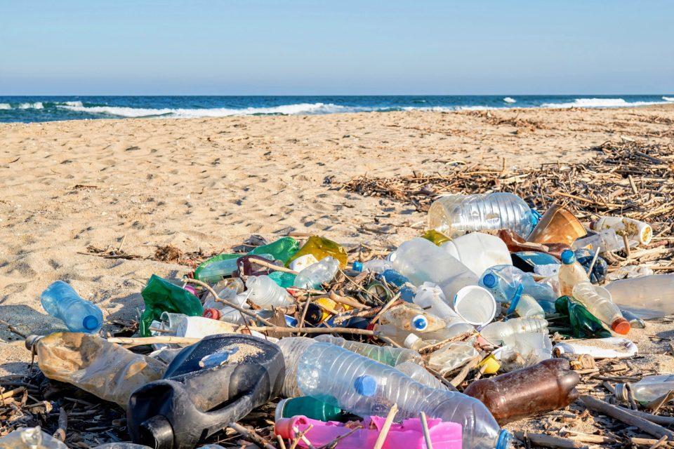 Plastic on beaches is now visible from space