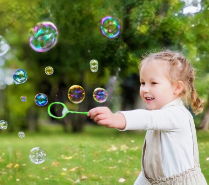 2024/11/Toddler-learning.jpg