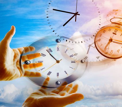 2024/11/time-flies-by_age_perception_brain_1m.jpg