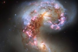 Cosmic chaos: Hubble reveals the Antennae Galaxies in new light