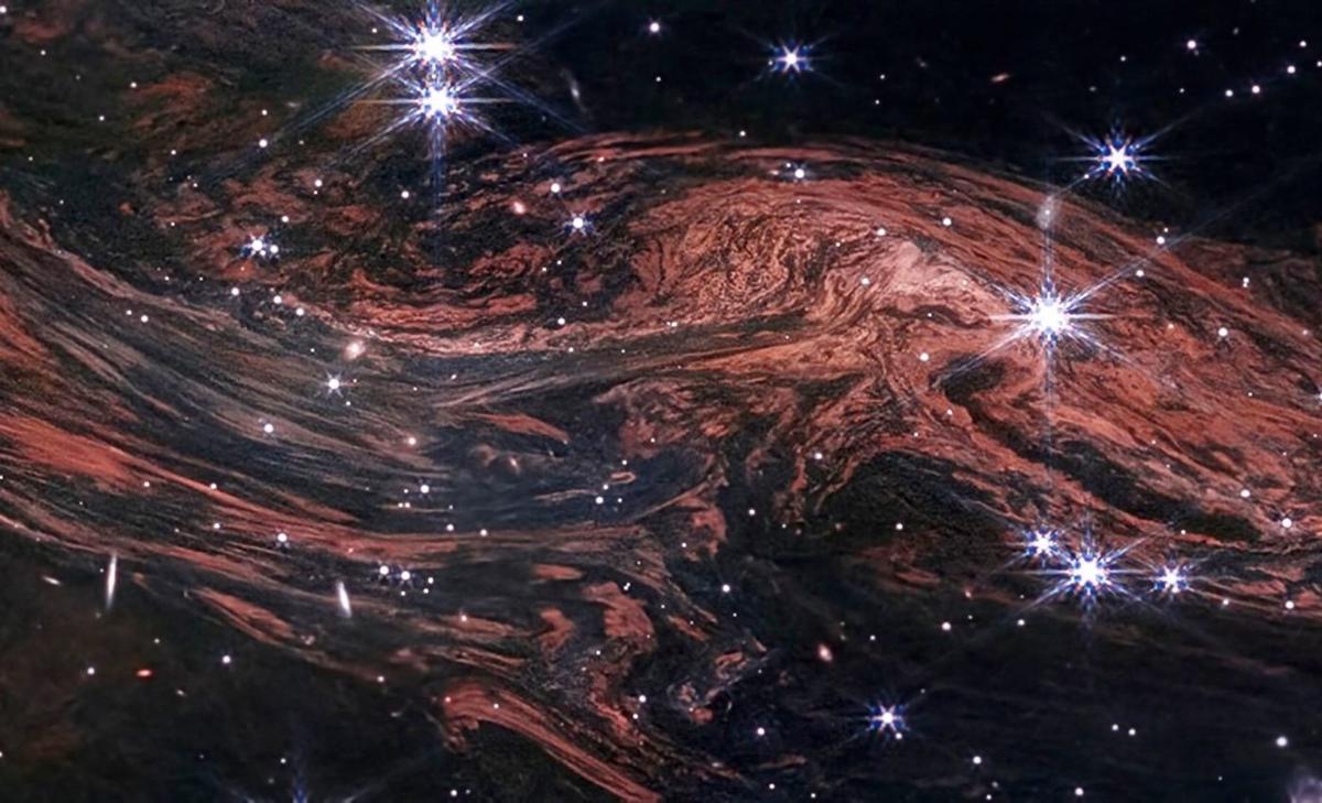 Webb captures the light echoes of an exploding star