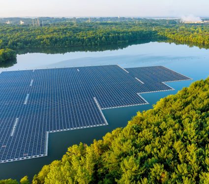 2025/01/Floating-solar-panels.jpg