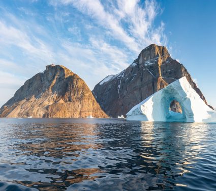 2025/01/Warming-ocean-.jpg