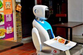 2025/05/robots-in-restaurants.jpg