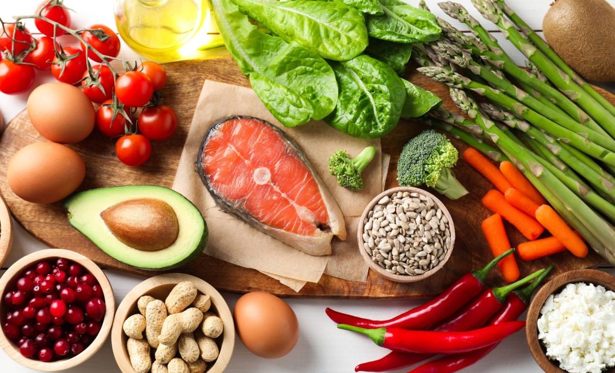 Healthier diet could boost memory and delay dementia