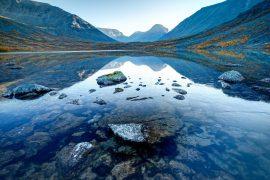 2025/07/Arctic-lakes-methane.jpg