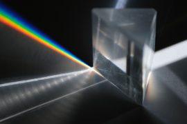 2025/07/atom-light.jpg