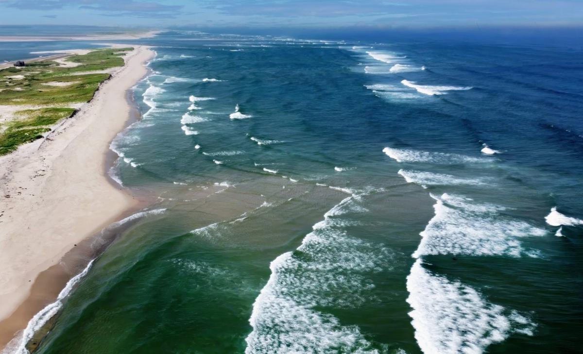 Hidden reservoir of fresh water found miles beneath the ocean floor