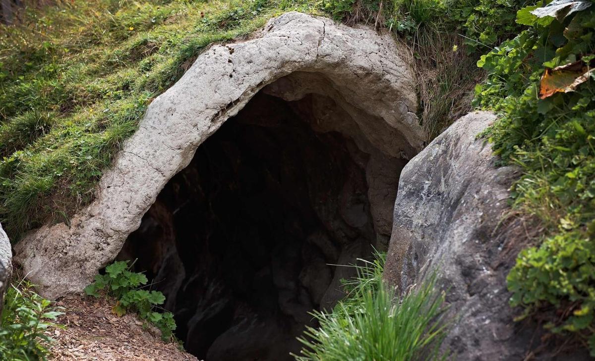 What the Maya did with human bones in their cave rituals was gruesome