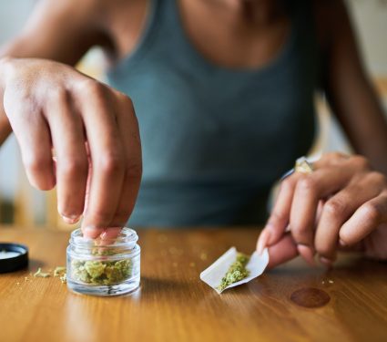 2025/09/Cannabis-fertility.jpg