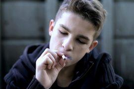 2025/09/Teen-risky-behavior.jpg