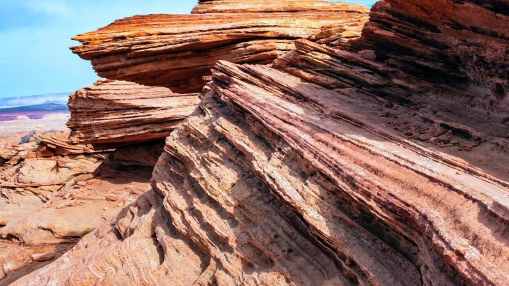 2025/09/weathered-rocks3.jpg