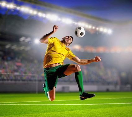 2025/09/Soccer-heading-brain.jpg