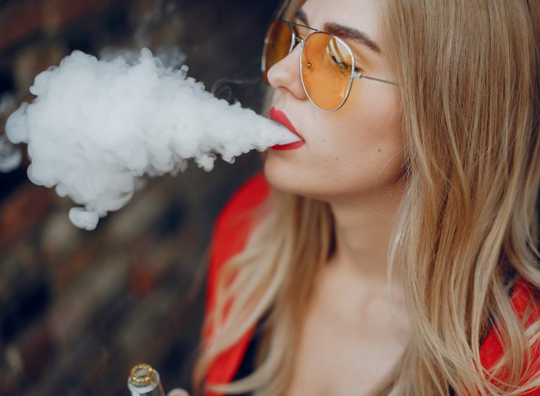 2025/09/Cannabis-vape.jpg