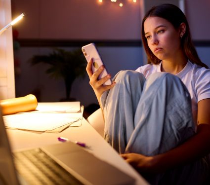 2025/10/social-media-alone.jpg