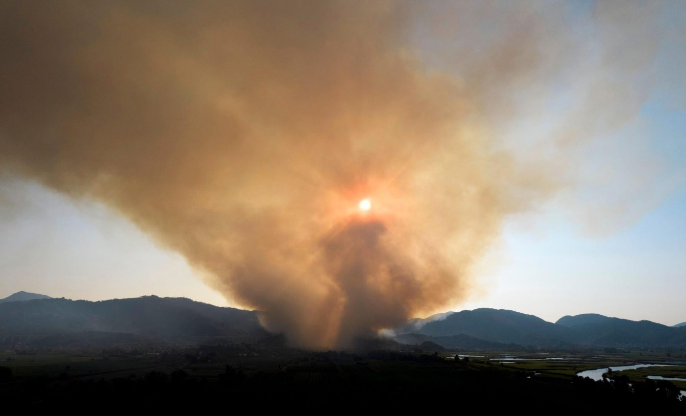 Sunlight transforms wildfire smoke into toxic air