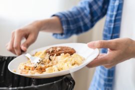 2025/10/Food-waste-plastic.jpg
