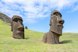 2025/10/Easter-island-statue.jpg