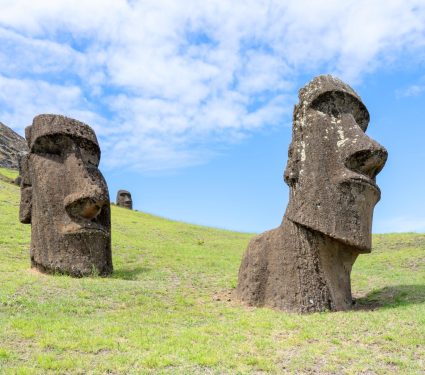 2025/10/Easter-island-statue.jpg