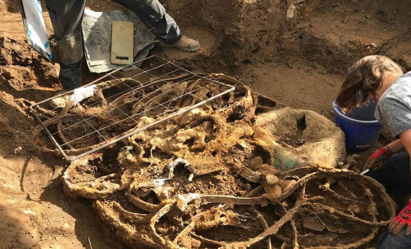 Archaeologists find one of the greatest Iron Age treasures ever seen