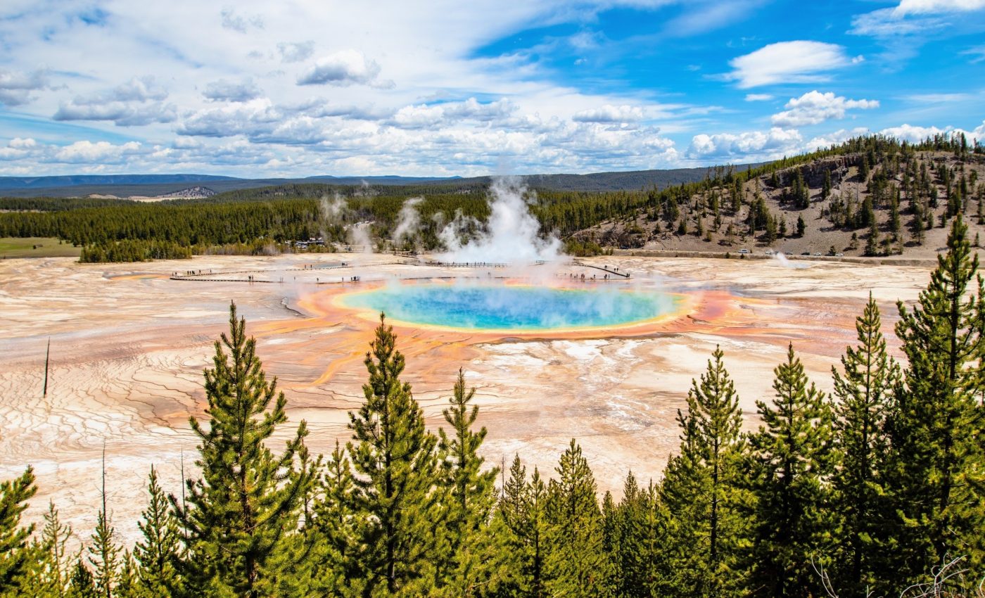 Small quakes wake up deep life under Yellowstone