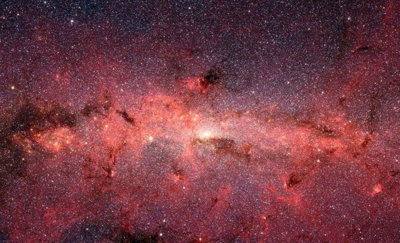 Dusty stars are calmly orbiting a monster black hole