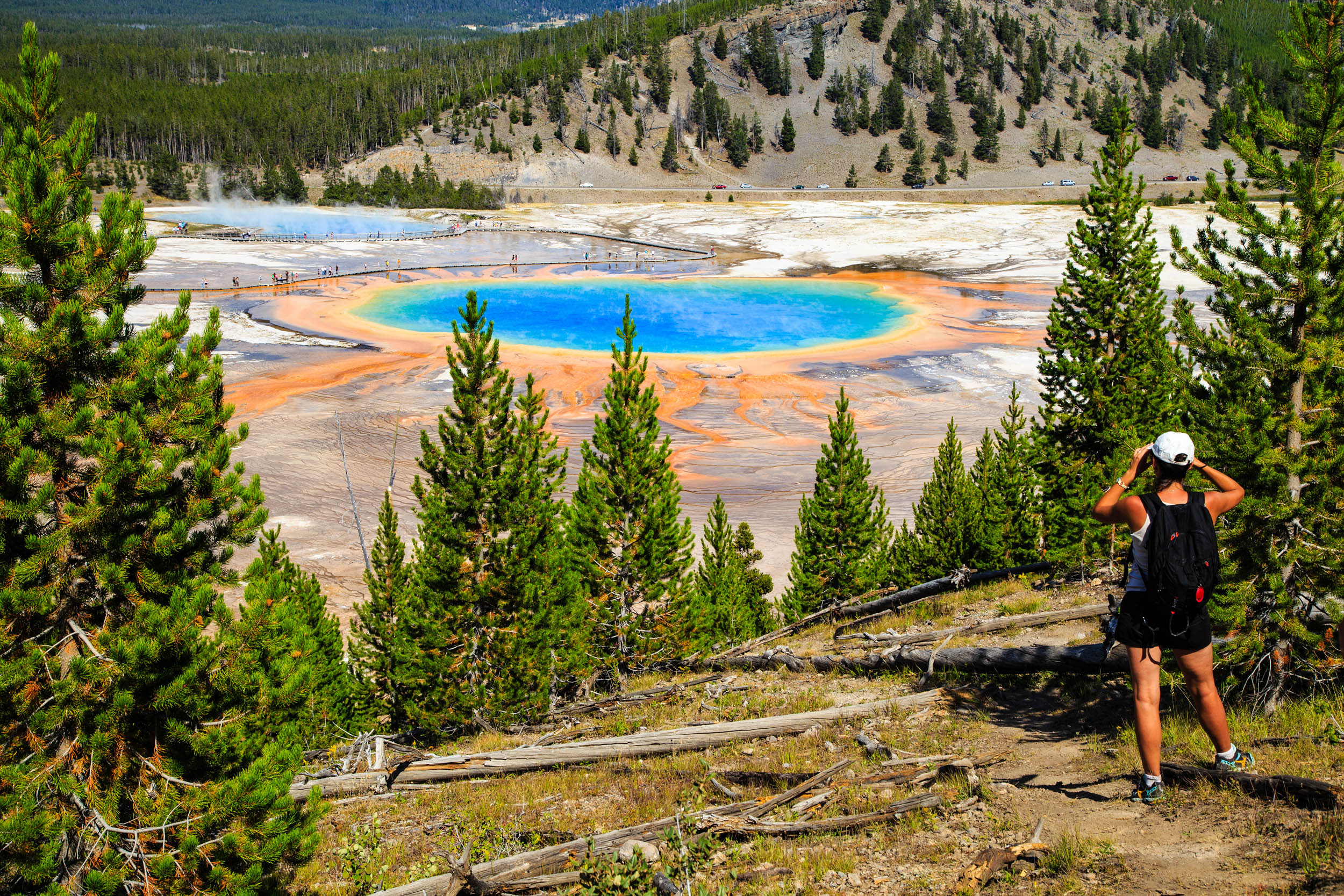 Obama moves to block new mining near Yellowstone National Park