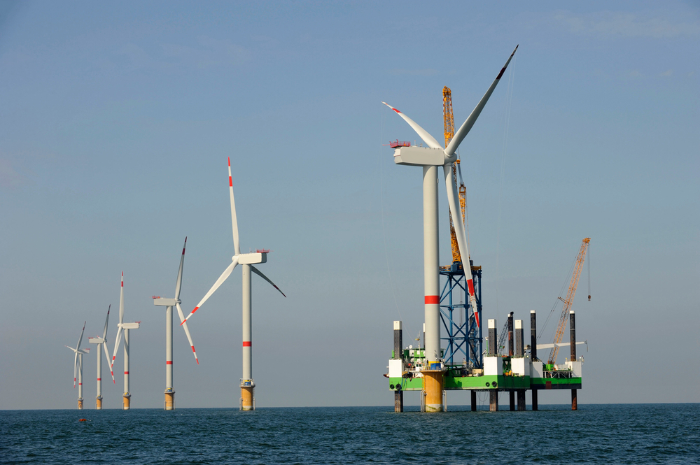 Rhode Island opens first U.S. offshore wind farm