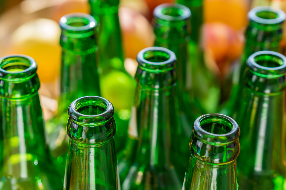 Heavy drinking affects men and women differently, study finds