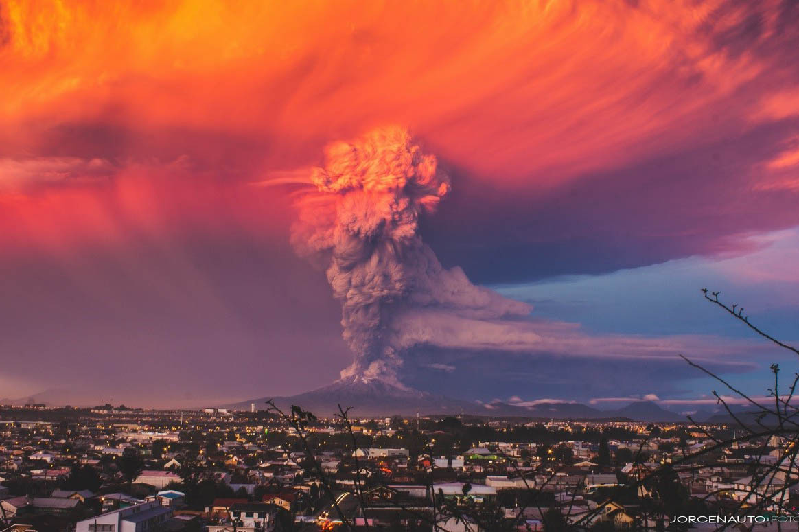 Magma tipping point determines how explosive an eruption can be