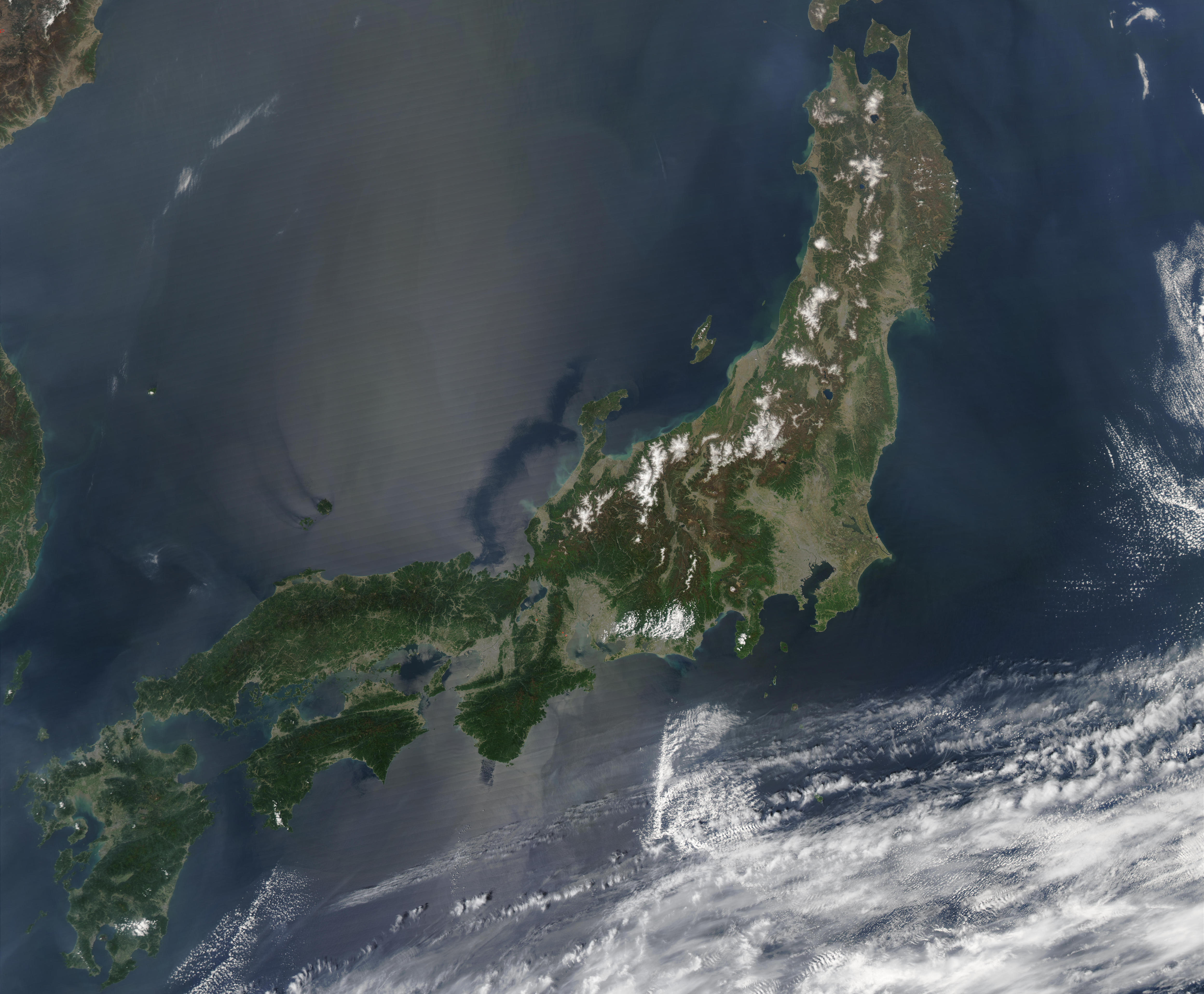 Which parts of Japan are most at risk of a tsunami?